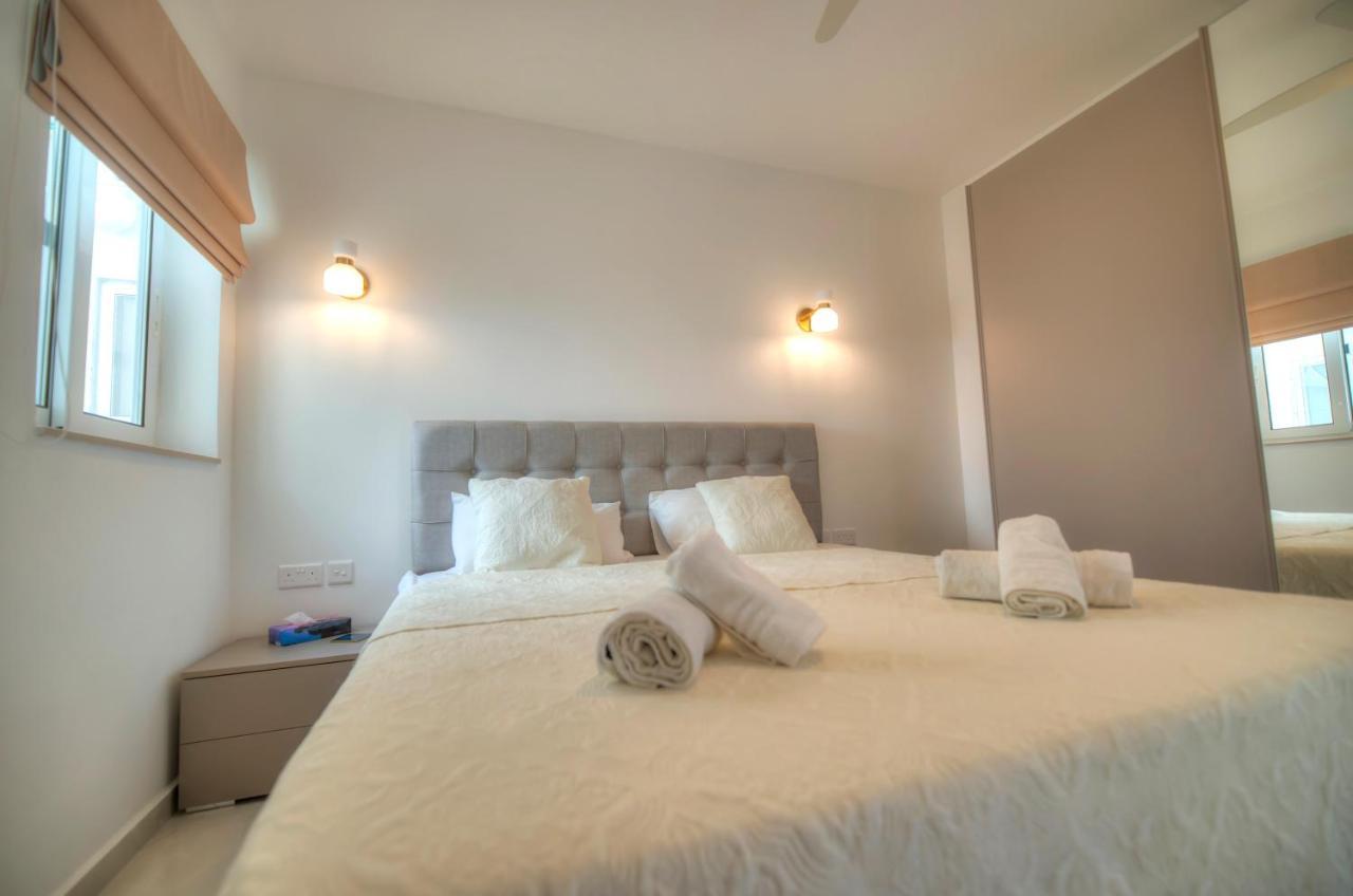 Seaside Apartment In The Heart Of Xlendi Gozo Extérieur photo